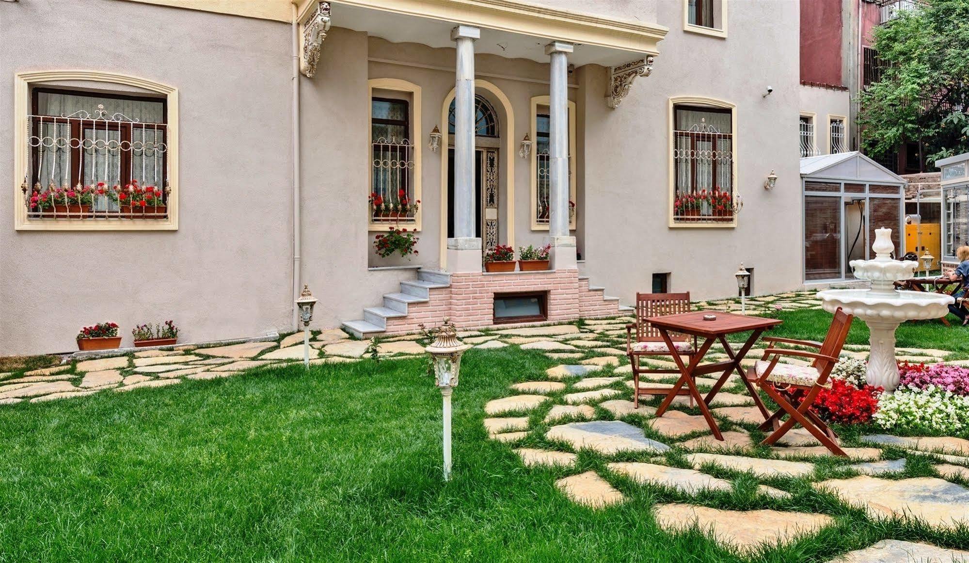 Enderun Hotel Istanbul Exterior foto